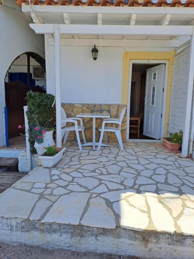 Seaside Studios Mesongí Exterior photo